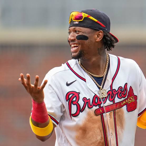 A few hours ago, Ronald Acuña Jr., the Atlanta Braves’ dynamic outfielder, announced the death of his mother and provided details about the cause of her passing.