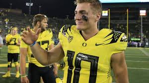 Bo Nix, the talented quarterback for the Oregon Ducks, has lost his father.cause of death in detail.